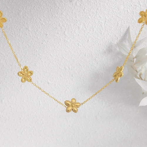 Flora’s Embrace Golden Blossom Necklace