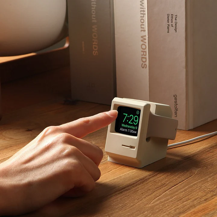 Macintosh Apple Watch Stand