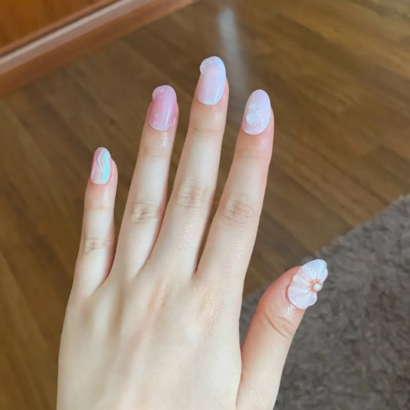 Floral Pink Press-On Nails