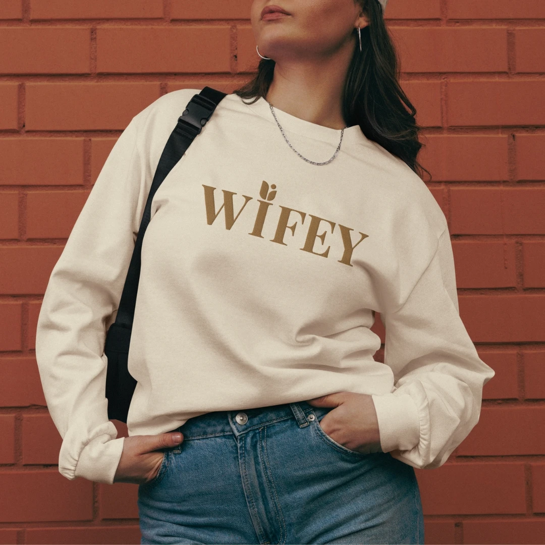 Wifey Statement Sweatshirt – Champagne